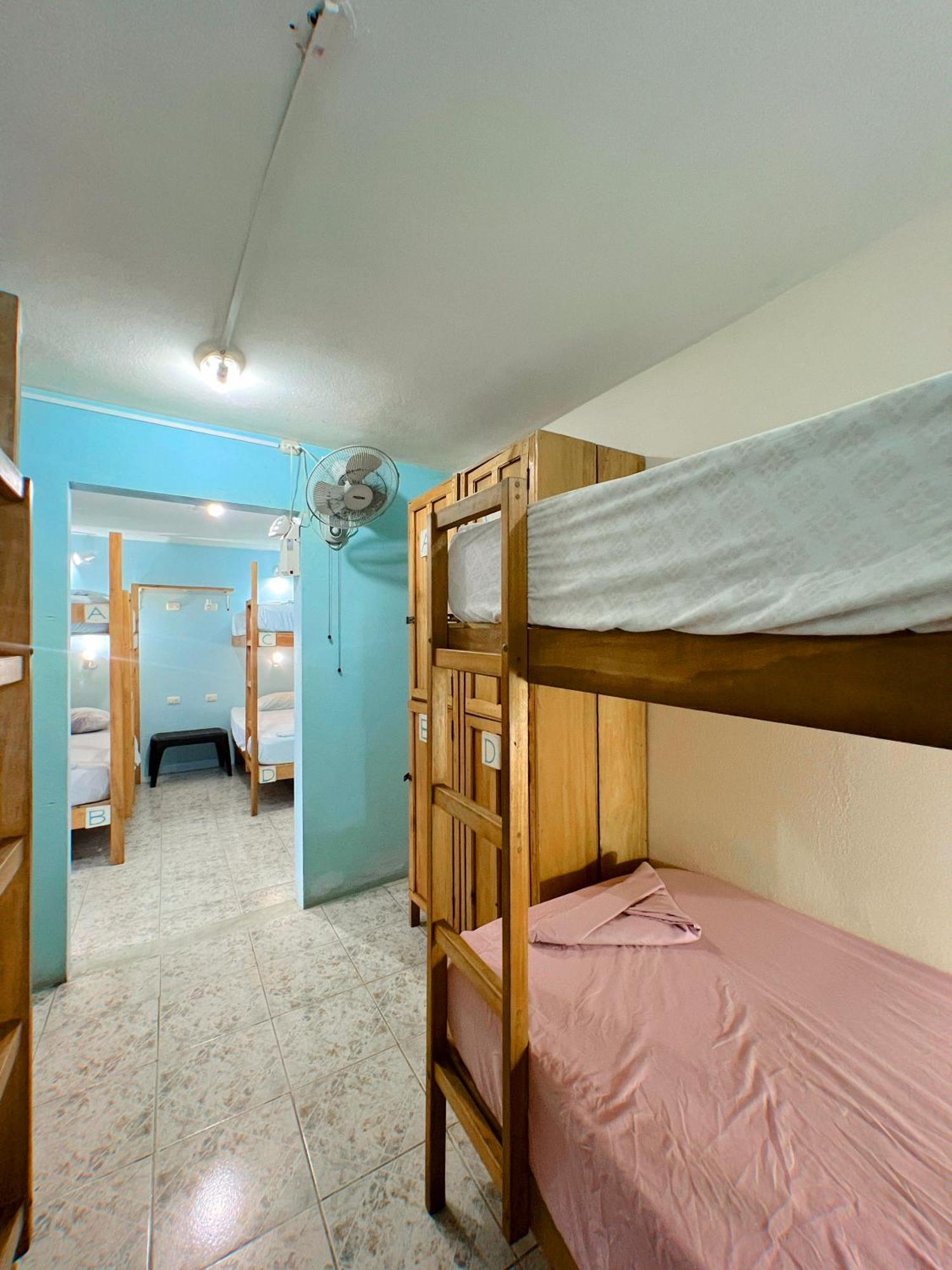 Hostel Sámara Екстериор снимка