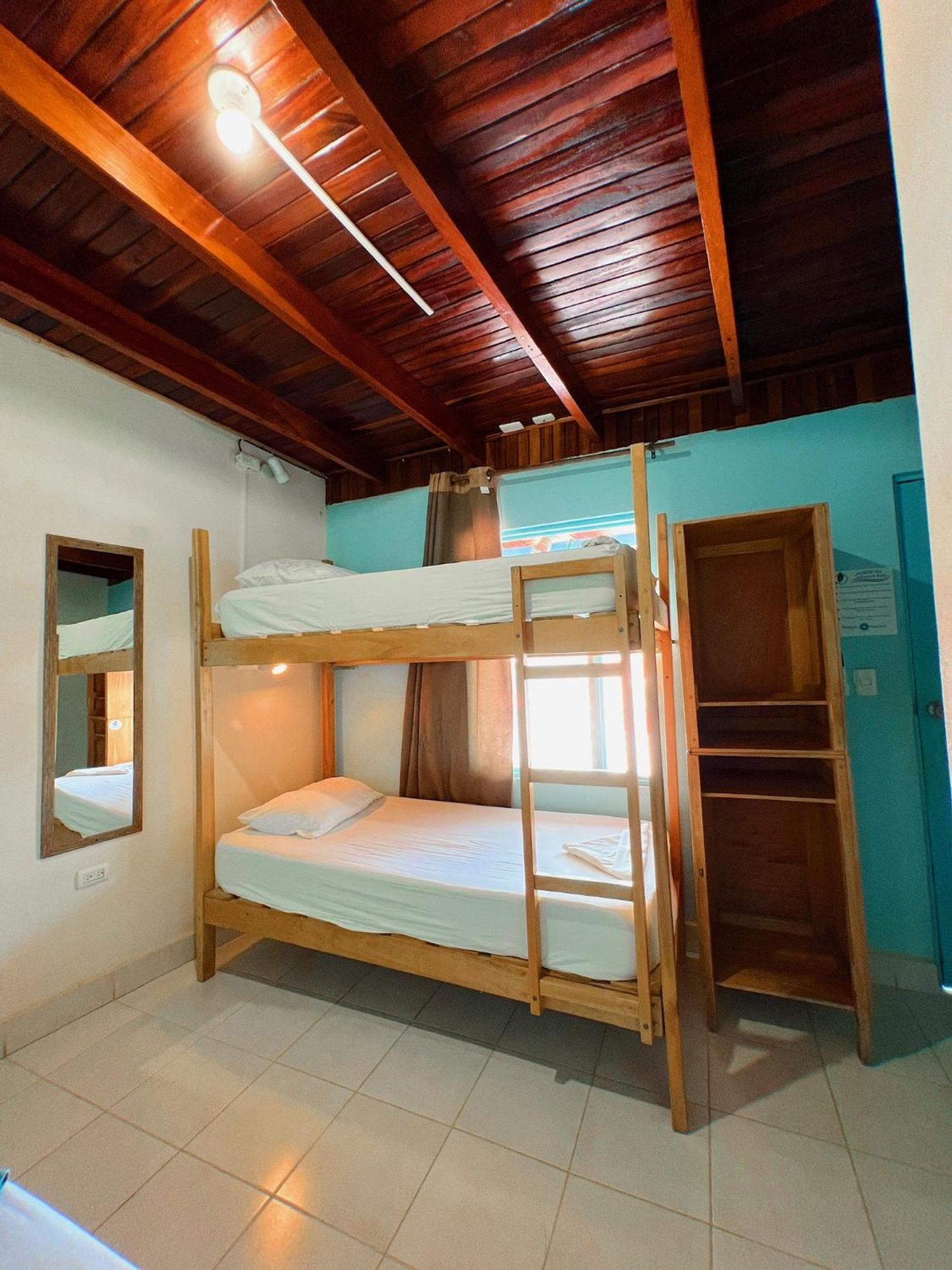 Hostel Sámara Екстериор снимка